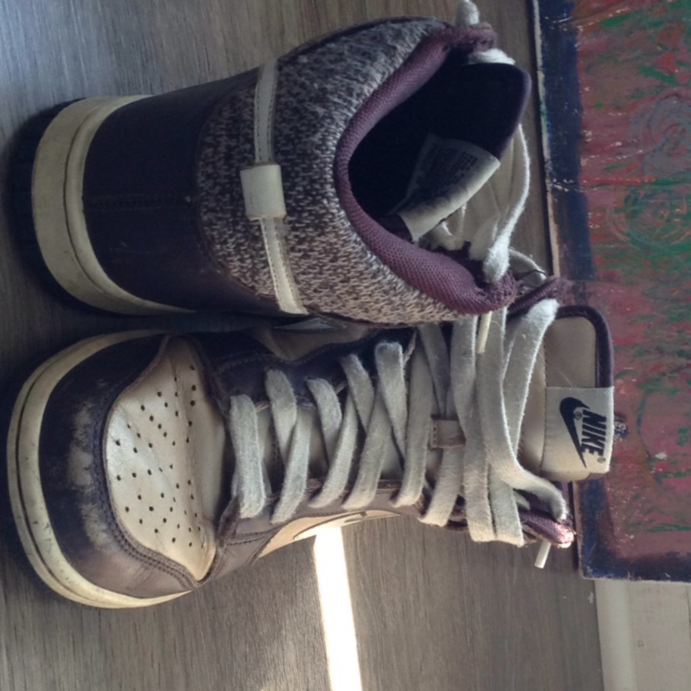 Boys Nike Gold & Brown "Dunks"